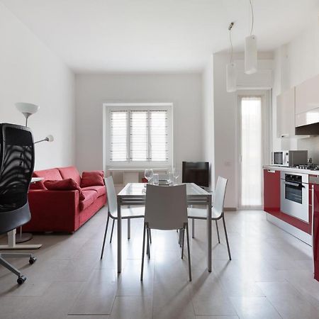Apartamento Cozy Apt With Balcony - Mm2 Sant'Agostino Milán Exterior foto
