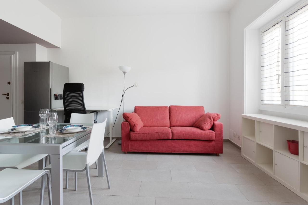 Apartamento Cozy Apt With Balcony - Mm2 Sant'Agostino Milán Exterior foto