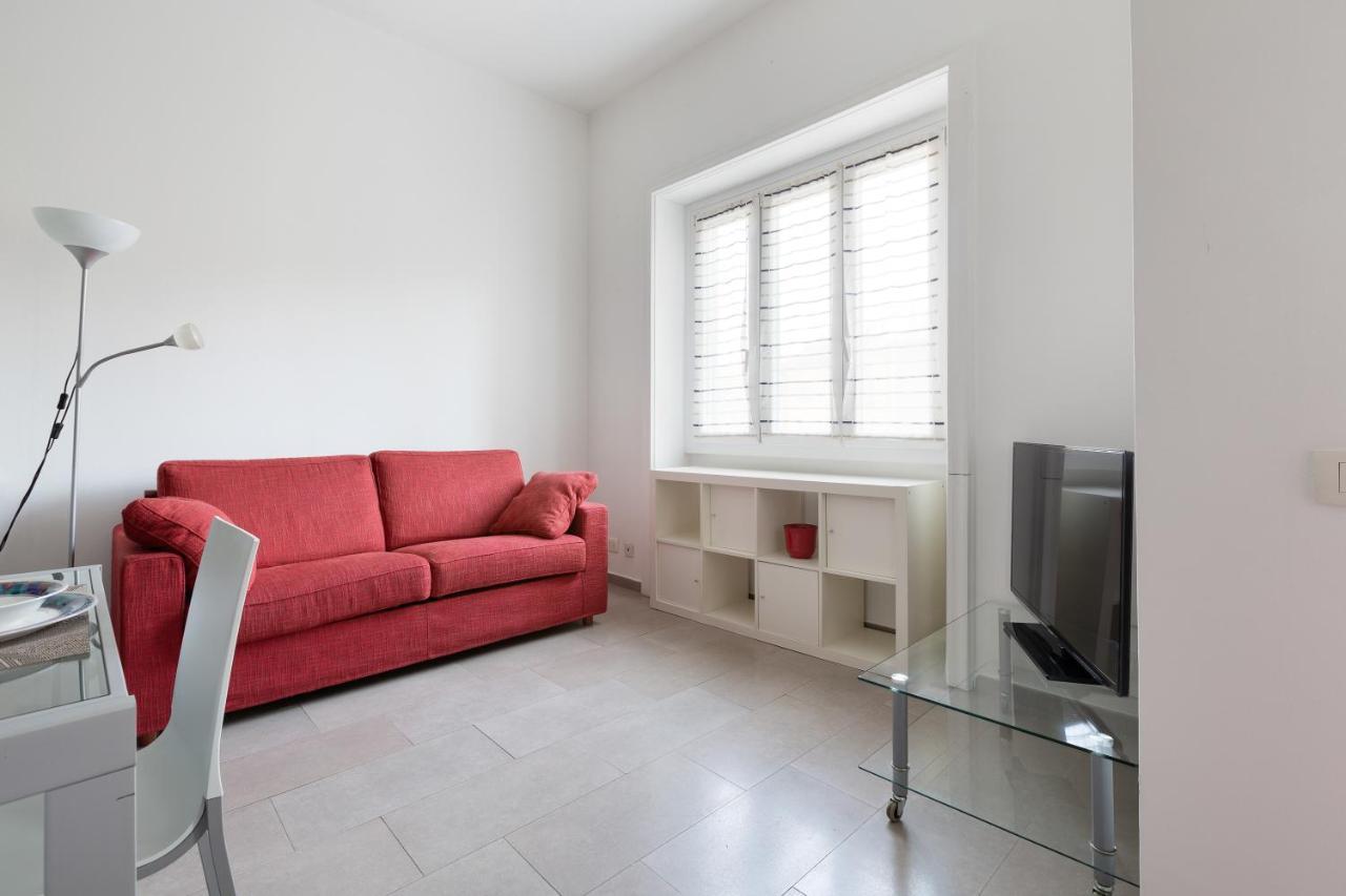 Apartamento Cozy Apt With Balcony - Mm2 Sant'Agostino Milán Exterior foto
