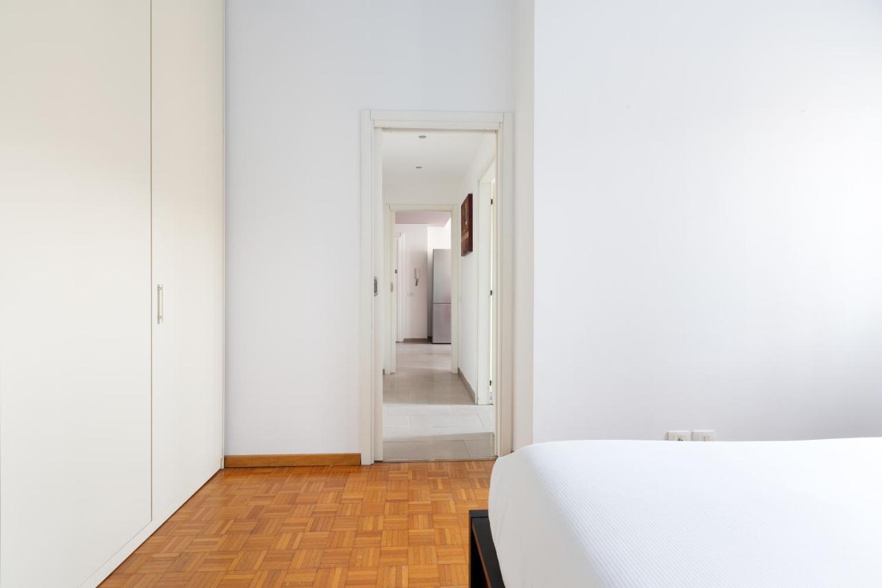 Apartamento Cozy Apt With Balcony - Mm2 Sant'Agostino Milán Exterior foto